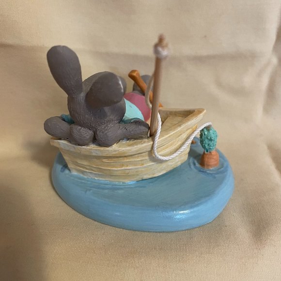 Have a Nice and Breezy Day - Bunny in Boat Tender Touch Hallmark Figurine. - Picture 2 of 5